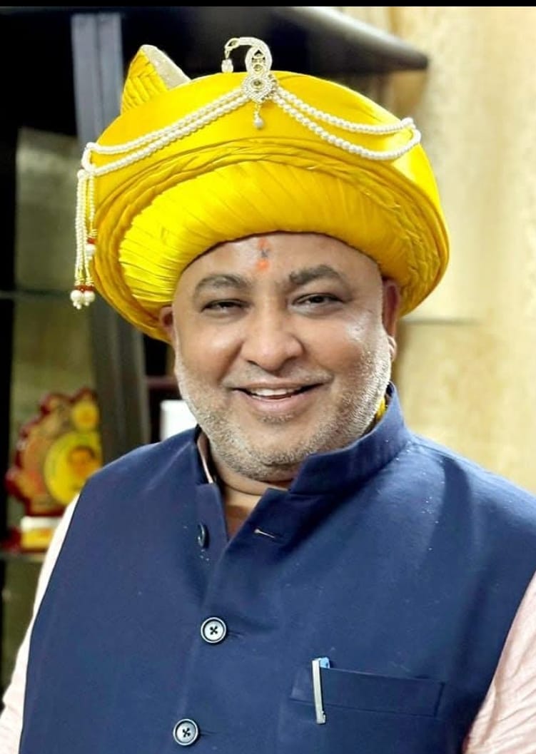 परिवहन मंत्री ने परिवहन निगम को रोड सेफ्टी अवार्ड में प्रथम एवं फ्यूल एफिशिएंसी अवार्ड में रनर- अप रहने पर दी बधाई एवं शुभकामना